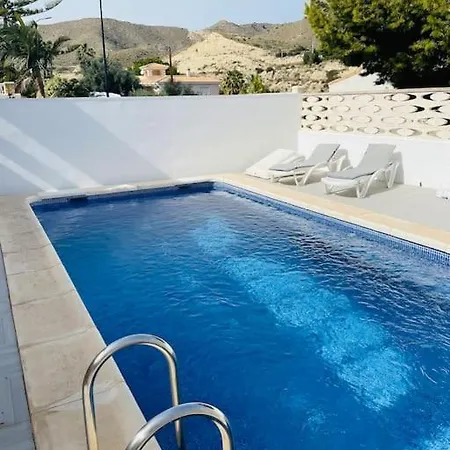 Villa Casa Blanca *